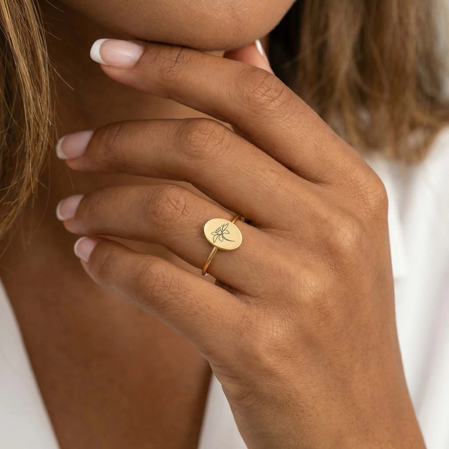 Birth Flower Engraved Ring – Worn at collarbone mannequin